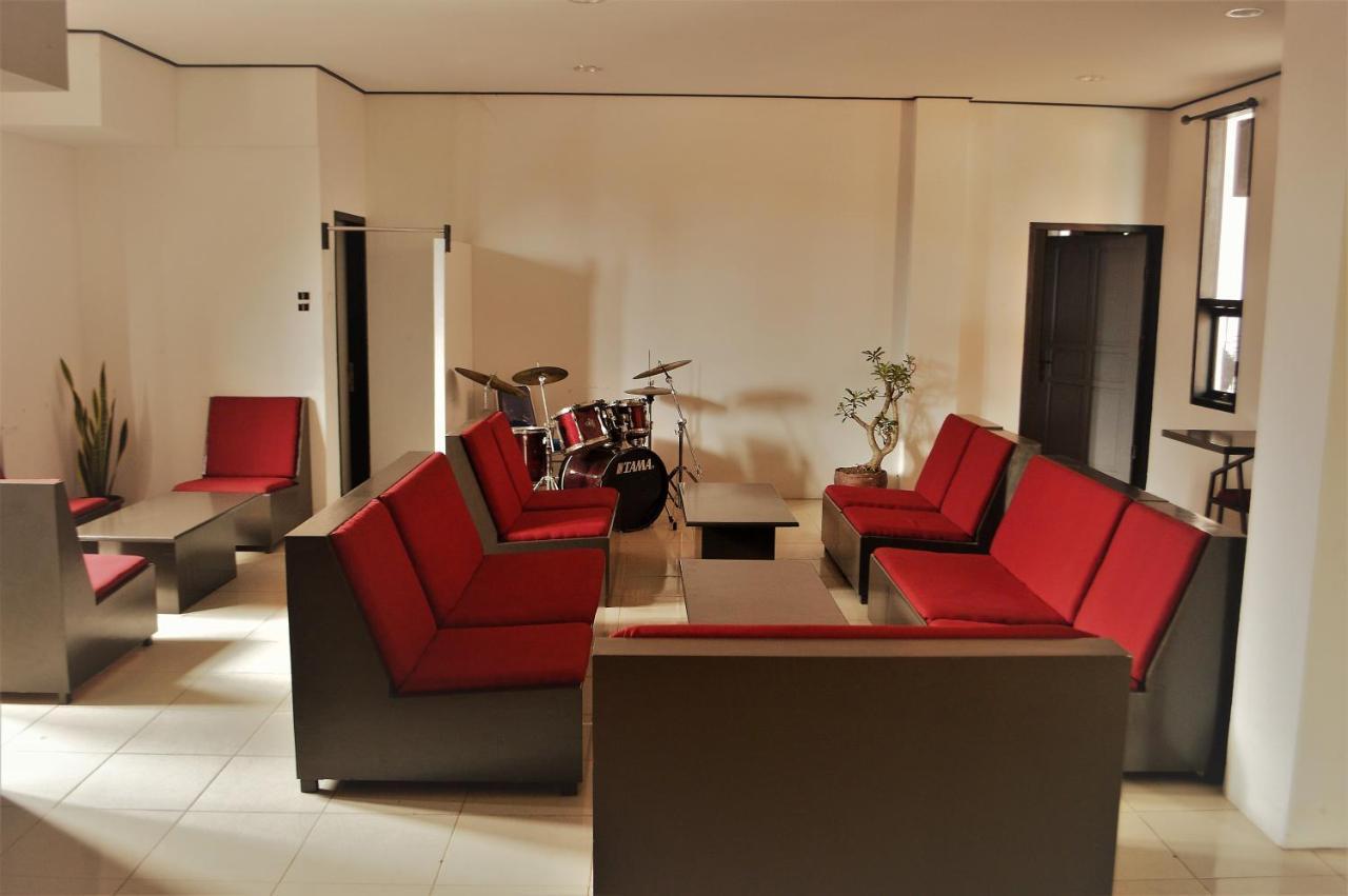 Reddoorz Near Jalan Sudirman Padang Padang (Sumatra) Exterior foto
