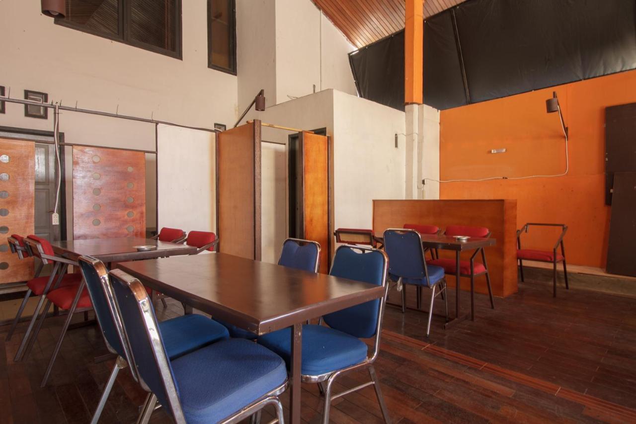 Reddoorz Near Jalan Sudirman Padang Padang (Sumatra) Exterior foto